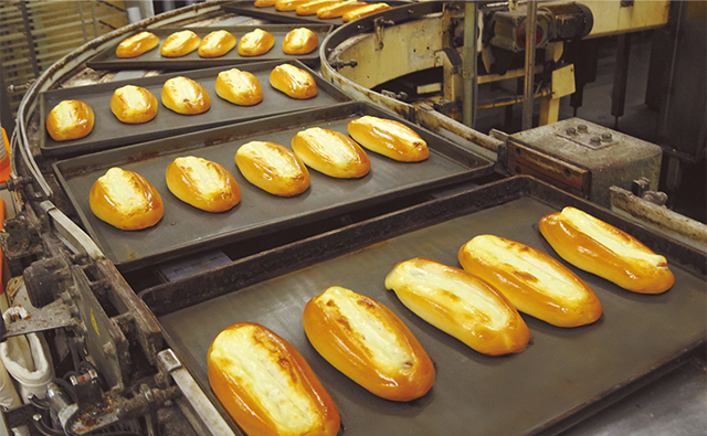 製造工程　④オーブンで加熱